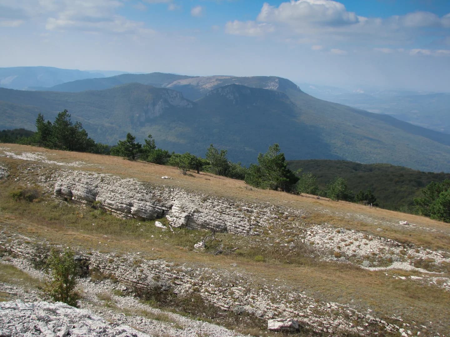 Горный массив Бойка — Boyka viewed from southeast.jpg
