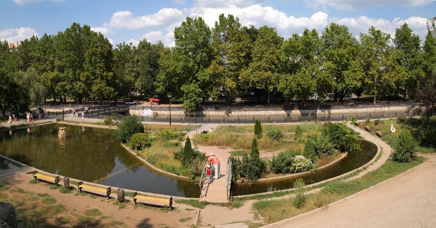 Pond in a park, Simferopol.